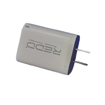 DADO DE CARGADOR REDD RD-14PD 6.8A 80W ENTRADA USB Y TIPO C